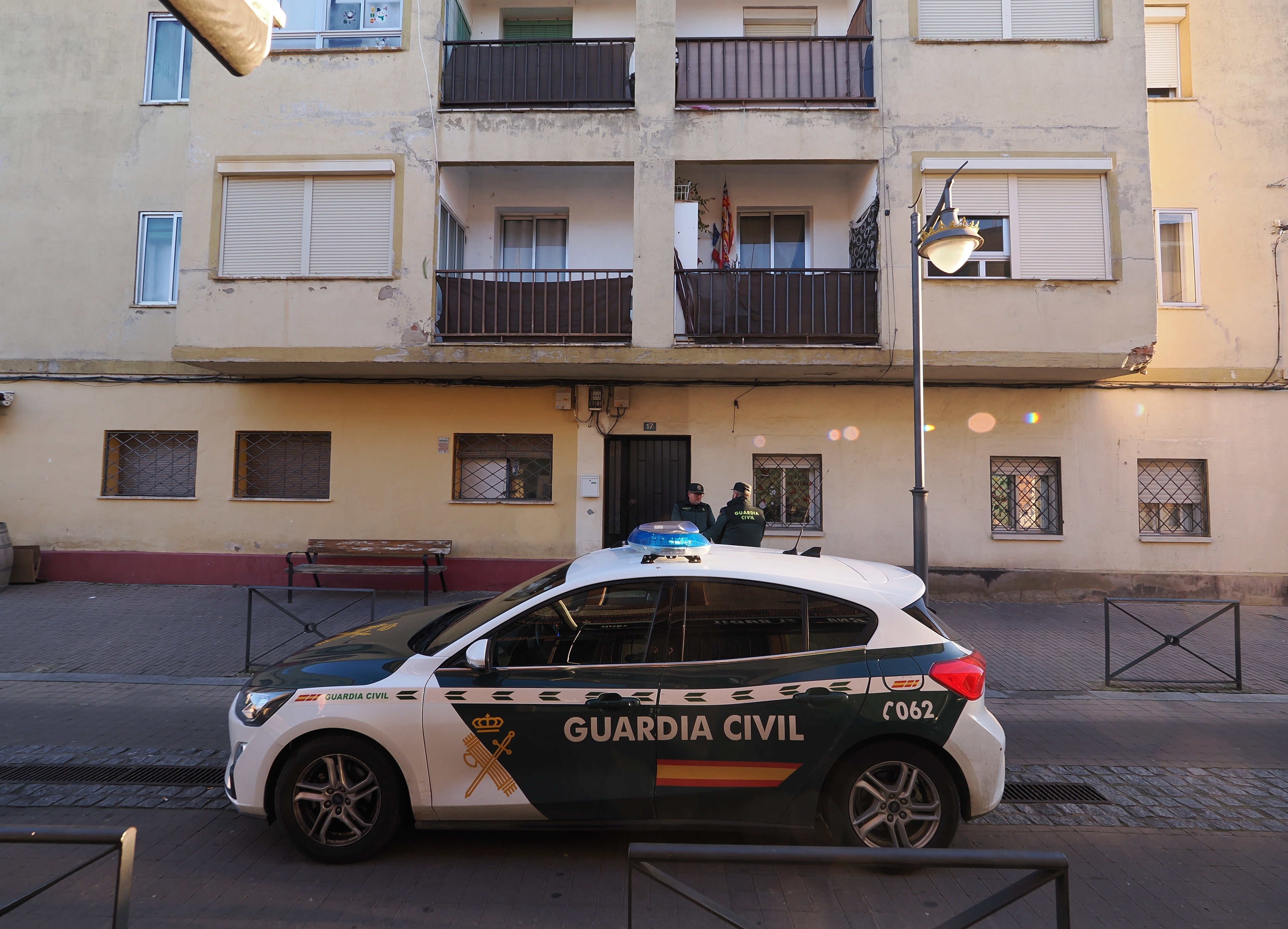 Muere un hombre de 36 años apuñalado en su domicilio por la expareja de su mujer Muere un hombre de 36 años apuñalado en su domicilio por la expareja de su mujer