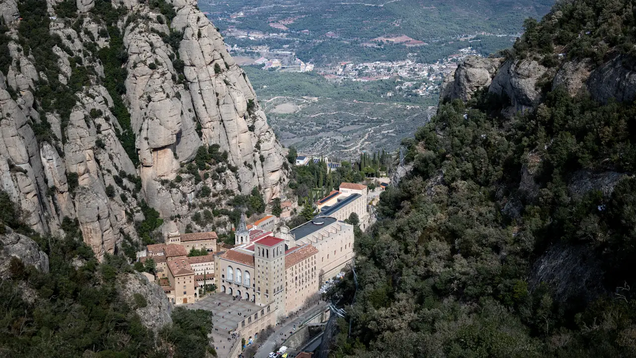 Entorno del Monasterio de Montserrat (Cataluña) Entorno del Monasterio de Montserrat (Cataluña)