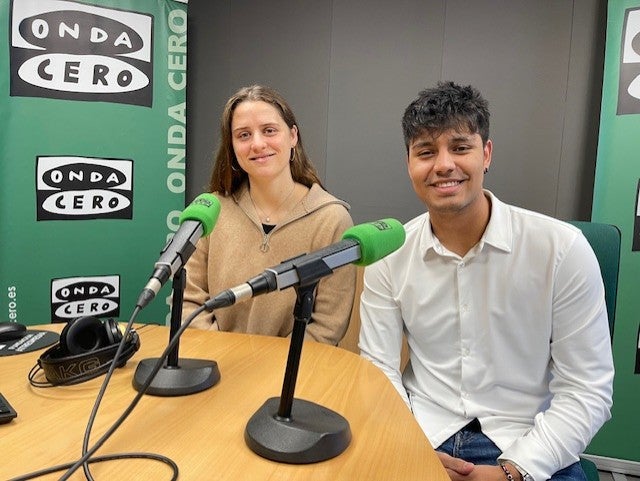 Para convertirse en investigador, "no hace falta ser superdotado", claman los dos jóvenes becados por AECC Balears Para convertirse en investigador, "no hace falta ser superdotado", claman los dos jóvenes becados por AECC Balears