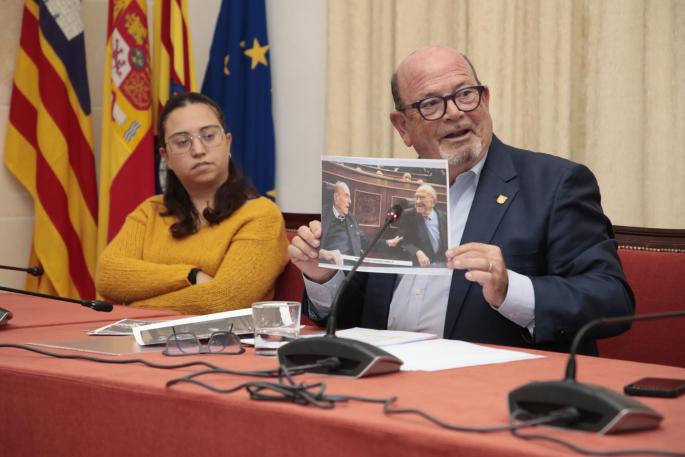 Joan Huguet, expresidente del Consell de Menorca, llama a la "cordura política" Joan Huguet, expresidente del Consell de Menorca, llama a la "cordura política"