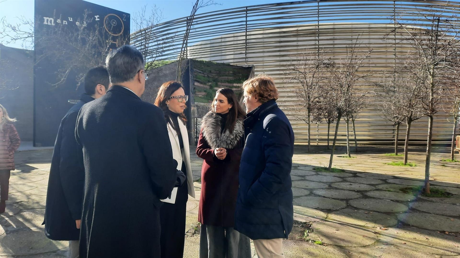 Las obras para ubicar el Centro de Salud 'Los Pinos' en el Palacio de Congresos de Badajoz se licitan por 2 millones Las obras para ubicar el Centro de Salud 'Los Pinos' en el Palacio de Congresos de Badajoz se licitan por 2 millones