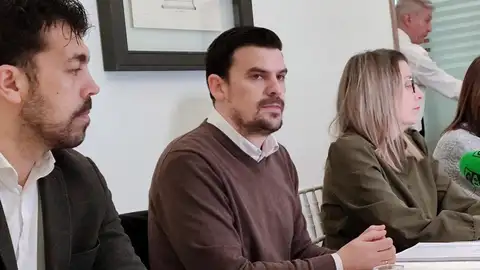 El portavoz del PP de Extremadura, Santiago Amaro, en su comparecencia ante los medios de comunicación, imagen de archivo El portavoz del PP de Extremadura, Santiago Amaro, en su comparecencia ante los medios de comunicación, imagen de archivo