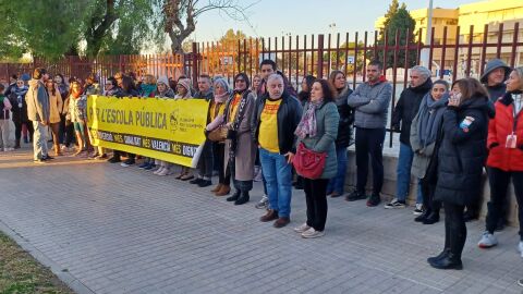 Concentración de la Plataforma en Defensa de la Enseñanza Pública en Elche. 