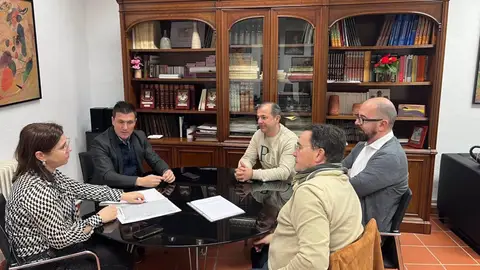 La Diputación de Cáceres trasladará reuniones a Plasencia para ampliar la presencia de la institución en el norte cacereño La Diputación de Cáceres trasladará reuniones a Plasencia para ampliar la presencia de la institución en el norte cacereño