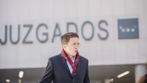 Iñigo Errejón a su salida de los juzgados tras prestar declaración en los juzgados