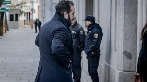 Nuevo giro en la trama de los hidrocarburos: un chino-portugués blanqueaba dinero para los socios de Aldama Nuevo giro en la trama de los hidrocarburos: un chino-portugués blanqueaba dinero para los socios de Aldama