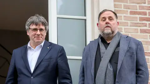 El presidente de Junts, Carles Puigdemont, y el de ERC, Oriol Junqueras, se reúnen en Waterloo (Bélgica). El presidente de Junts, Carles Puigdemont, y el de ERC, Oriol Junqueras, se reúnen en Waterloo (Bélgica).