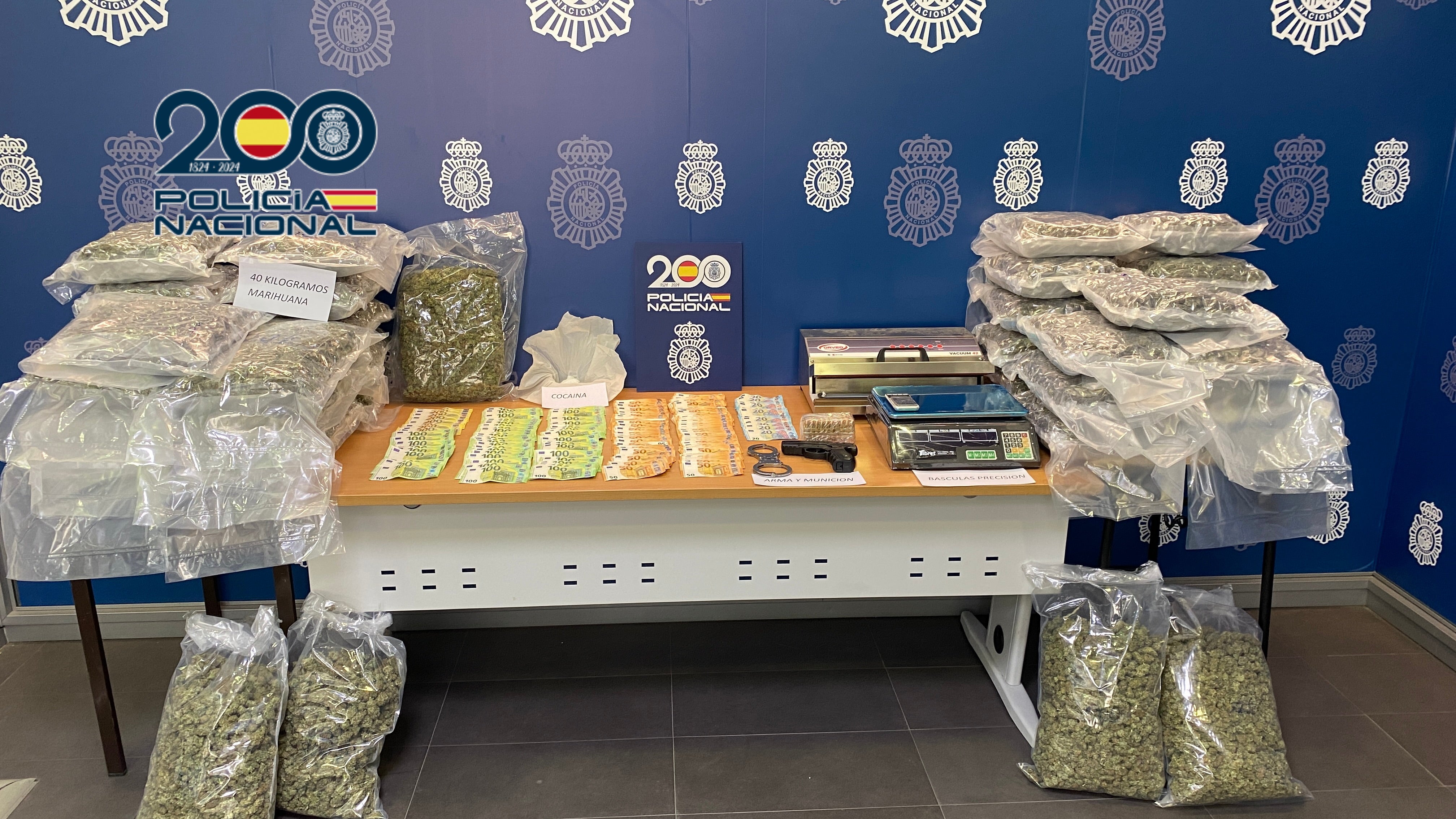 La Policía Nacional desmantela un grupo dedicado al tráfico de droga que usaba de almacén un caserío de Elda La Policía Nacional desmantela un grupo dedicado al tráfico de droga que usaba de almacén un caserío de Elda