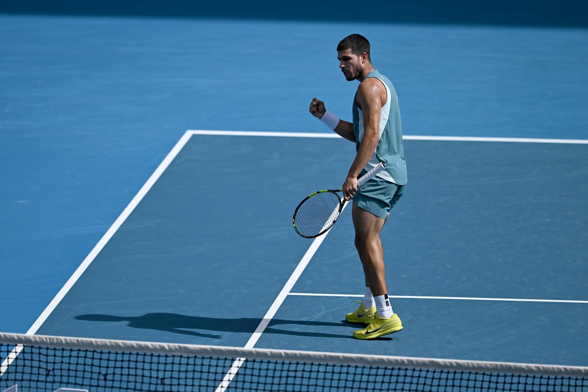 Alcaraz pasa a cuartos de Australia y se medirá a Djokovic Alcaraz pasa a cuartos de Australia y se medirá a Djokovic