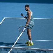 Carlos Alcaraz celebra un punto en el Open de Australia.