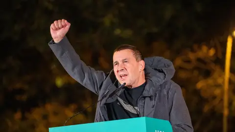 Arnaldo Otegi durante una manifestación en noviembre de 2024. Arnaldo Otegi durante una manifestación en noviembre de 2024.