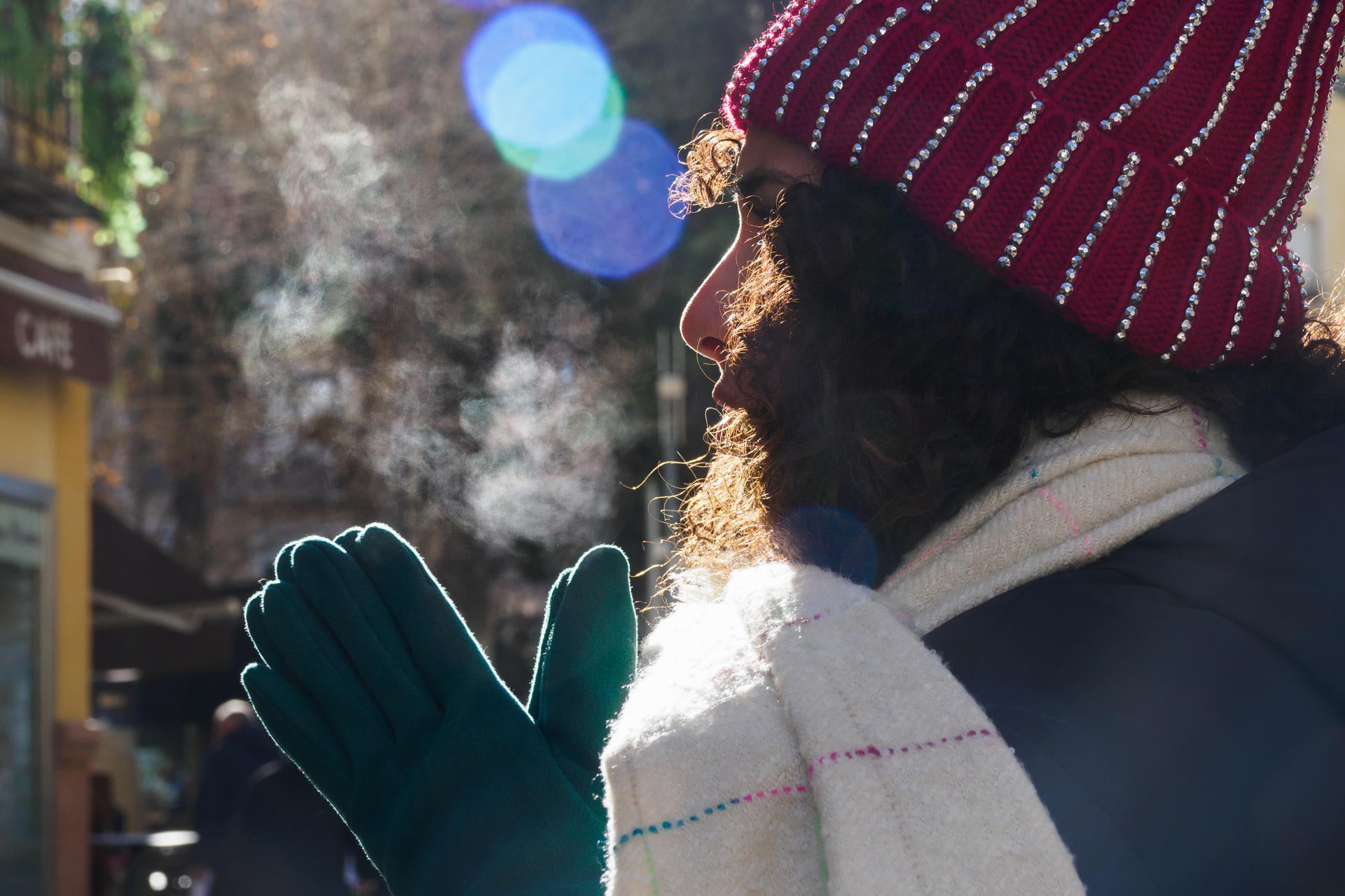 La ola de frío alcanza su pico este domingo en España: estas comunidades están en aviso por frío y nieve antes del cambio de tiempo La ola de frío alcanza su pico este domingo en España: estas comunidades están en aviso por frío y nieve antes del cambio de tiempo