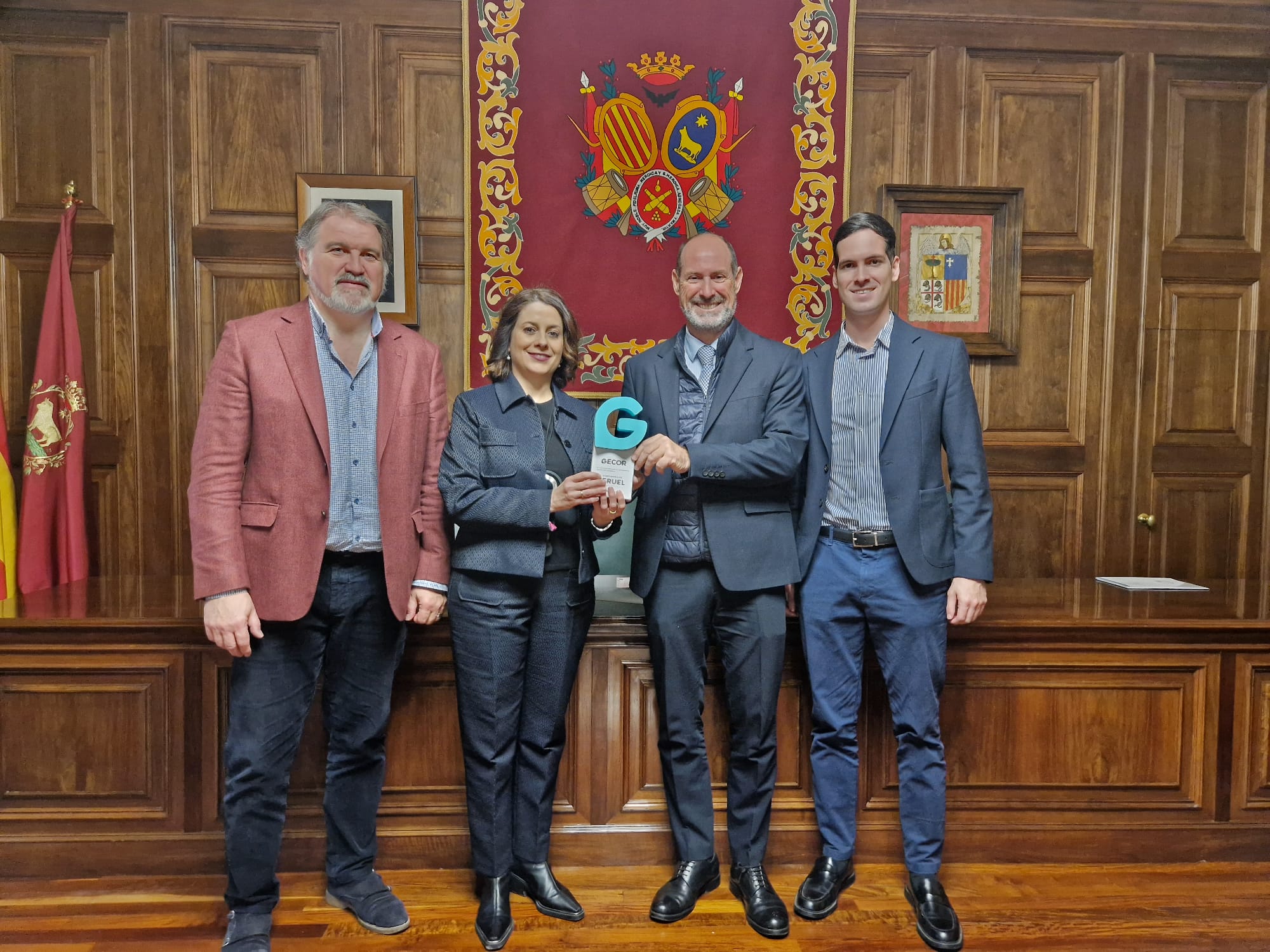 El Ayuntamiento de Teruel recibe el Premio a la Satisfacción Ciudadana El Ayuntamiento de Teruel recibe el Premio a la Satisfacción Ciudadana