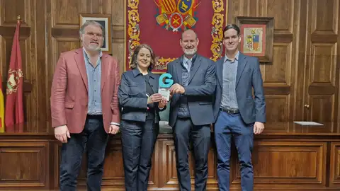 El Ayuntamiento de Teruel recibe el Premio a la Satisfacción Ciudadana premio gecor
