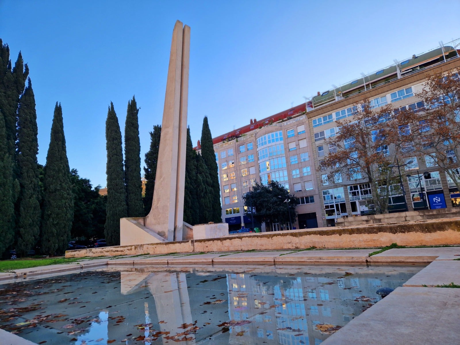 València redefine su monumento a las víctimas de las riadas para dedicarlo a los muertos en las inundaciones del 29 de octubre València redefine su monumento a las víctimas de las riadas para dedicarlo a los muertos en las inundaciones del 29 de octubre