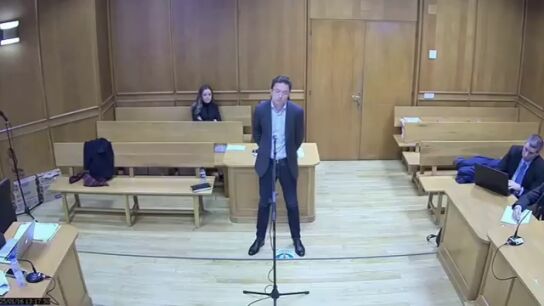 El v&iacute;deo de la declaraci&oacute;n de Errej&oacute;n ante el juez: "Le toqu&eacute; el culo y los pechos por debajo del jersey"