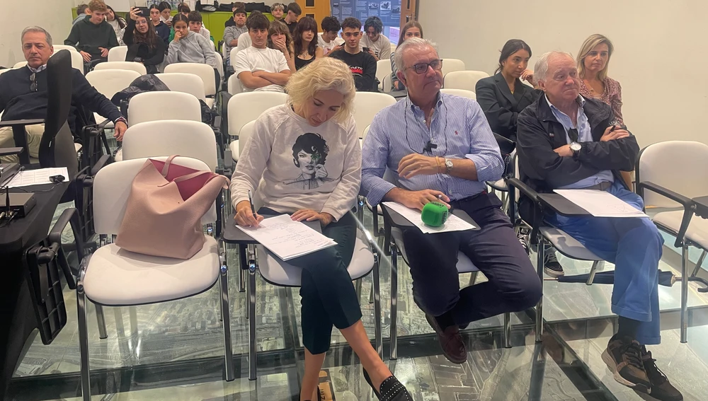 Taller de Radio - IES Alonso Sánchez Taller de Radio - IES Alonso Sánchez