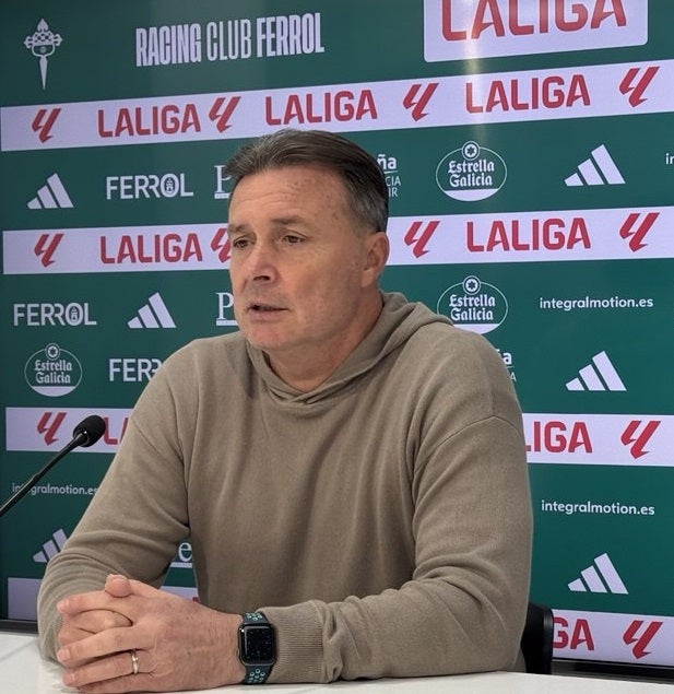 El Racing de Ferrol destituye a Cristóbal Parralo tras la goleada encajada en Santander El Racing de Ferrol destituye a Cristóbal Parralo tras la goleada encajada en Santander