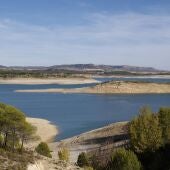 Imagen de archivo del pantano de Buendía, cabecera del trasvase Tajo-Segura. 