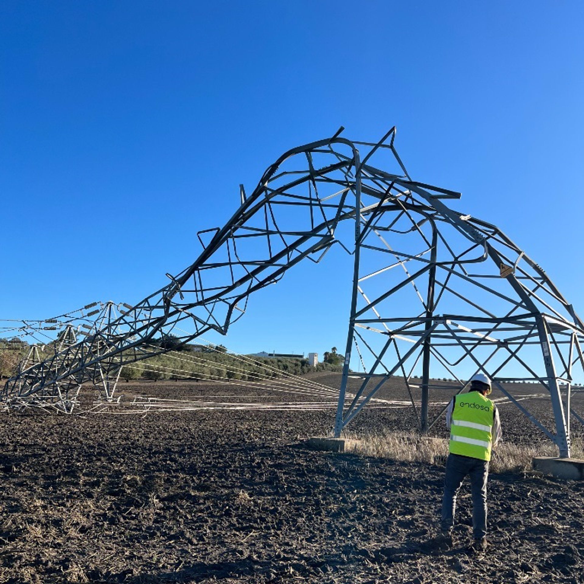 Endesa destina en Extremadura 1,23 millones de euros a mantener y reforzar la red de cara al invierno Endesa destina en Extremadura 1,23 millones de euros a mantener y reforzar la red de cara al invierno