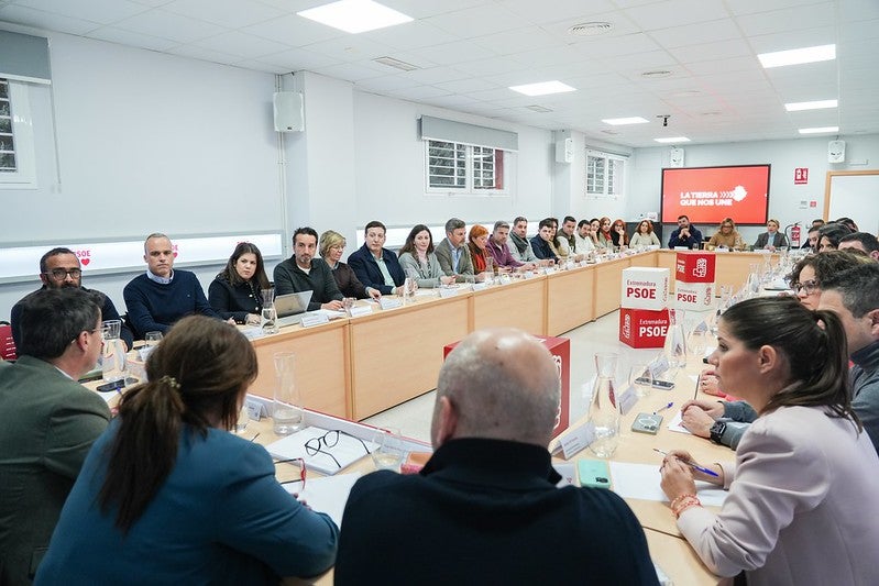 El PSOE extremeño celebra la primera reunión de la Comisión Ejecutiva Regional tras el Congreso Regional de Plasencia El PSOE extremeño celebra la primera reunión de la Comisión Ejecutiva Regional tras el Congreso Regional de Plasencia
