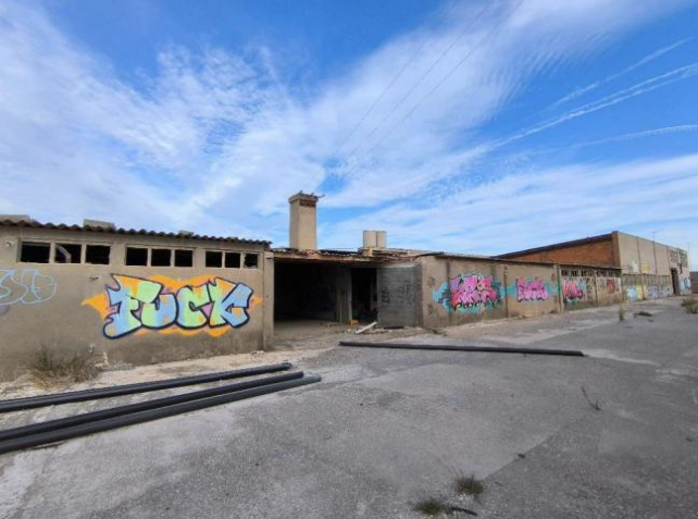 Burriana aprueba el derribo de Formolevante y abre paso a un proyecto para revitalizar la avenida del Puerto Burriana aprueba el derribo de Formolevante y abre paso a un proyecto para revitalizar la avenida del Puerto