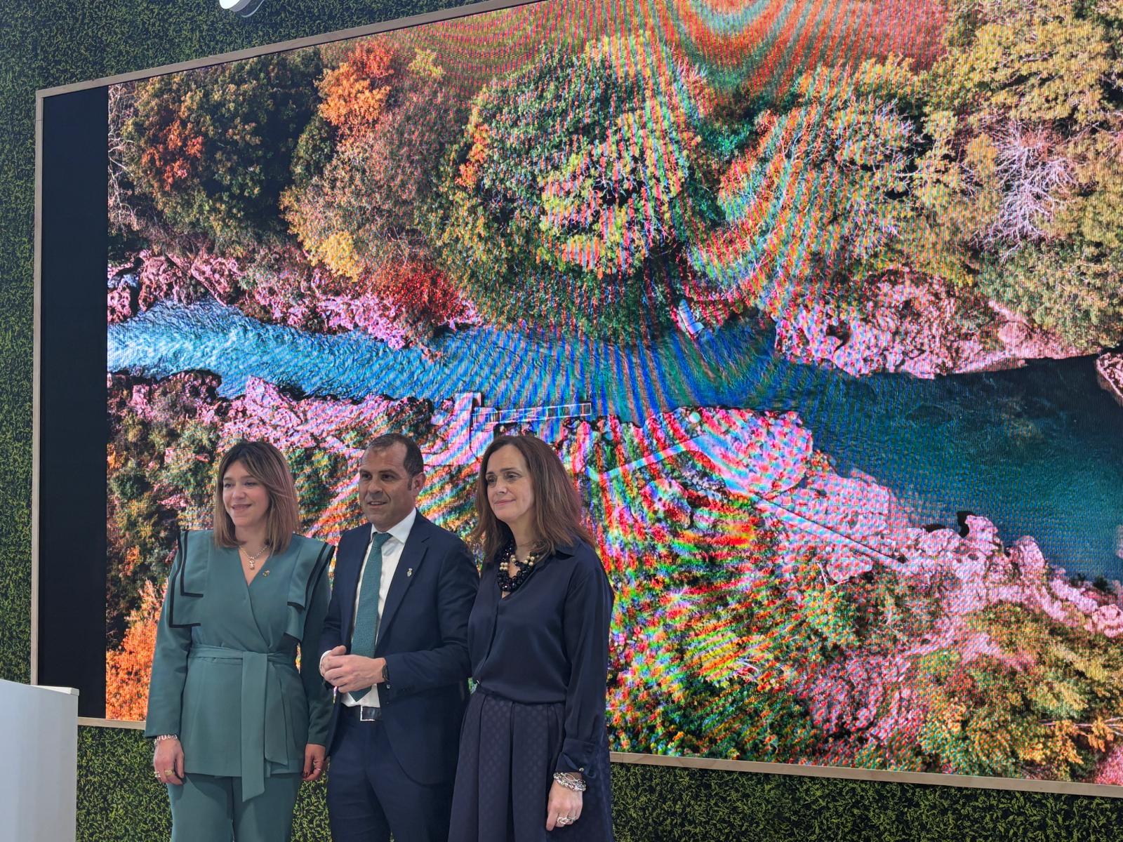 Cangas de Onís presenta la Cultura Ribereña Cangas de Onís presenta la Cultura Ribereña