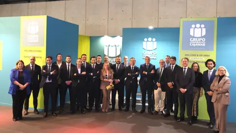 Directivos de Cajamar en Fitur 2025 Grupo Cajamar apoya a la industria turística en la Feria Internacional de Turismo de Madrid