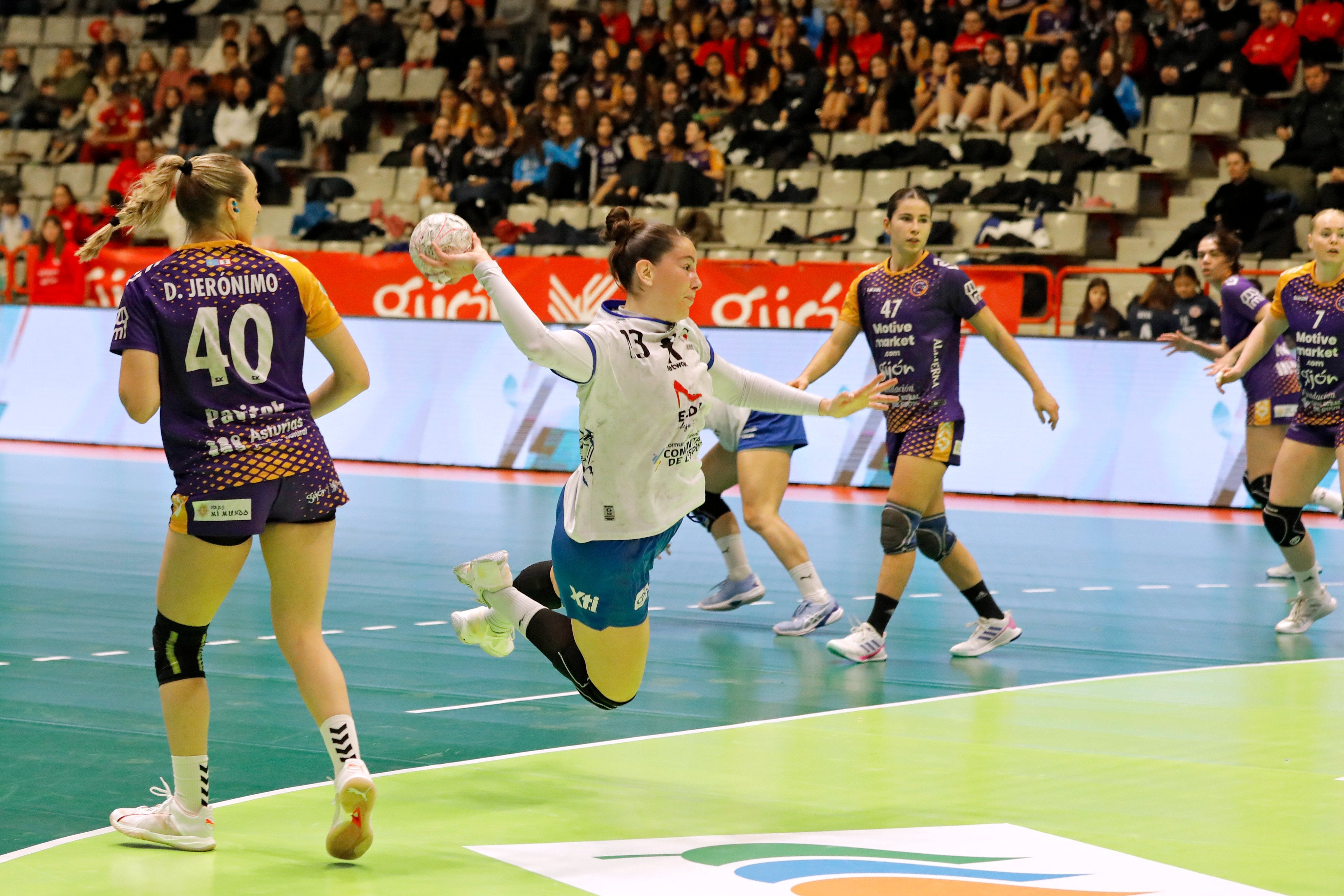 Victoria y adiós al farolillo rojo Victoria y adiós al farolillo rojo