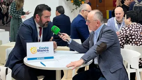 Costa Blanca apuesta en Fitur por una mayor presencialidad municipal y una estrategia basada en la variedad de experiencias Vega Baja con el Patronato de Turismo