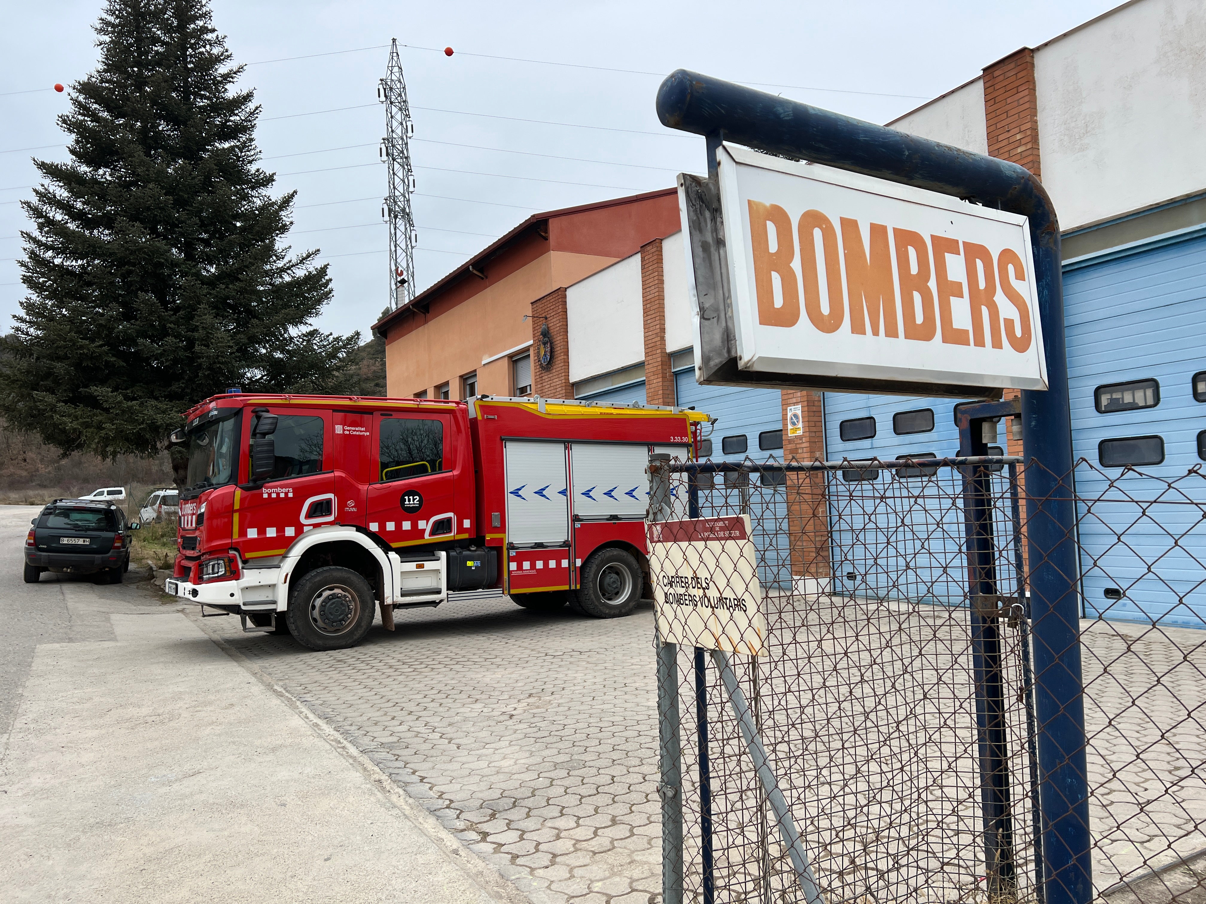 Els bombers de Tremp són traslladats a la Pobla de Segur per falta de calefacció i aigua calenta Els bombers de Tremp són traslladats a la Pobla de Segur per falta de calefacció i aigua calenta