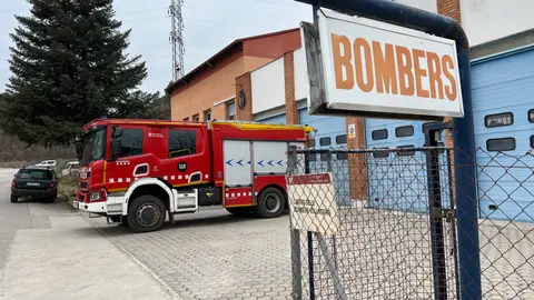 Els bombers de Tremp són traslladats a la Pobla de Segur per falta de calefacció i aigua calenta Els bombers de Tremp són traslladats a la Pobla de Segur per falta de calefacció i aigua calenta