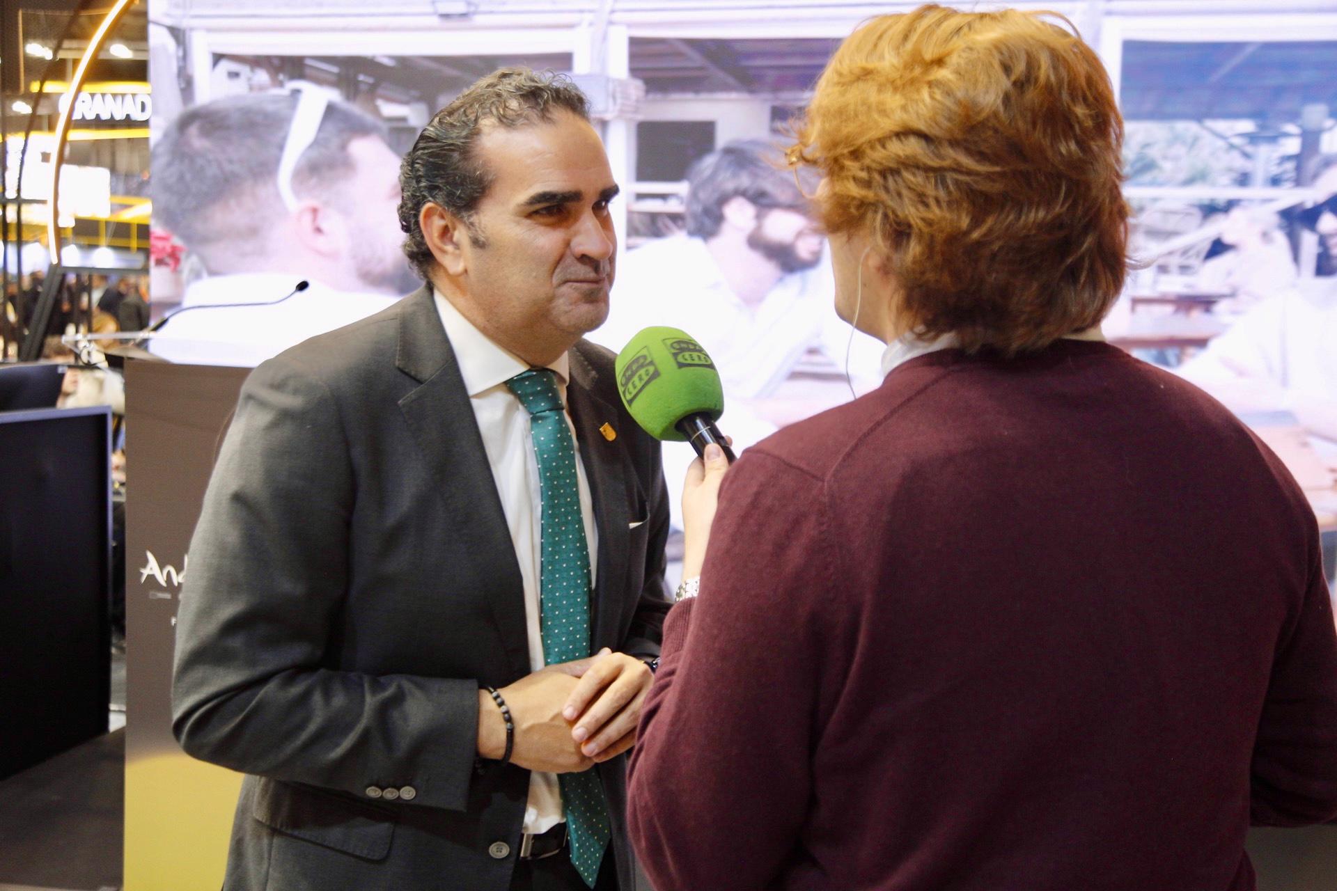 Manuel Cardeña: "Desde la Mancomunidad estamos haciendo los deberes con el tema del agua para proyectar la imagen de destino que cuida el medioambiente" Manuel Cardeña: "Desde la Mancomunidad estamos haciendo los deberes con el tema del agua para proyectar la imagen de destino que cuida el medioambiente"