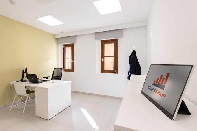 StartFinUp es una consultora financiera que ayuda a startups y pymes con una gestión financiera sencilla, cercana y accesible StartFinUp es una consultora financiera que ayuda a startups y pymes con una gestión financiera sencilla, cercana y accesible