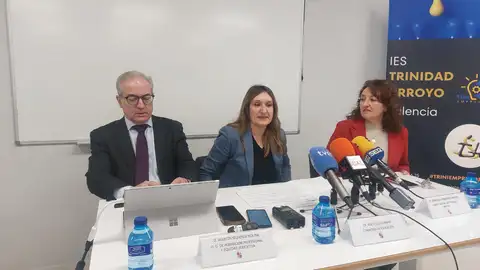La Junta pone en valor a la FP por su inserción laboral y fijación de población .