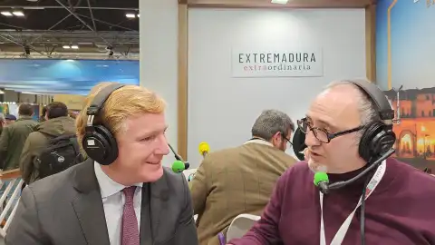 Ignacio Gragera, alcalde de Badajoz, y Vicente Pozas, en Fitur Ignacio Gragera, alcalde de Badajoz, y Vicente Pozas, en Fitur