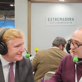 Ignacio Gragera, alcalde de Badajoz, y Vicente Pozas, en Fitur