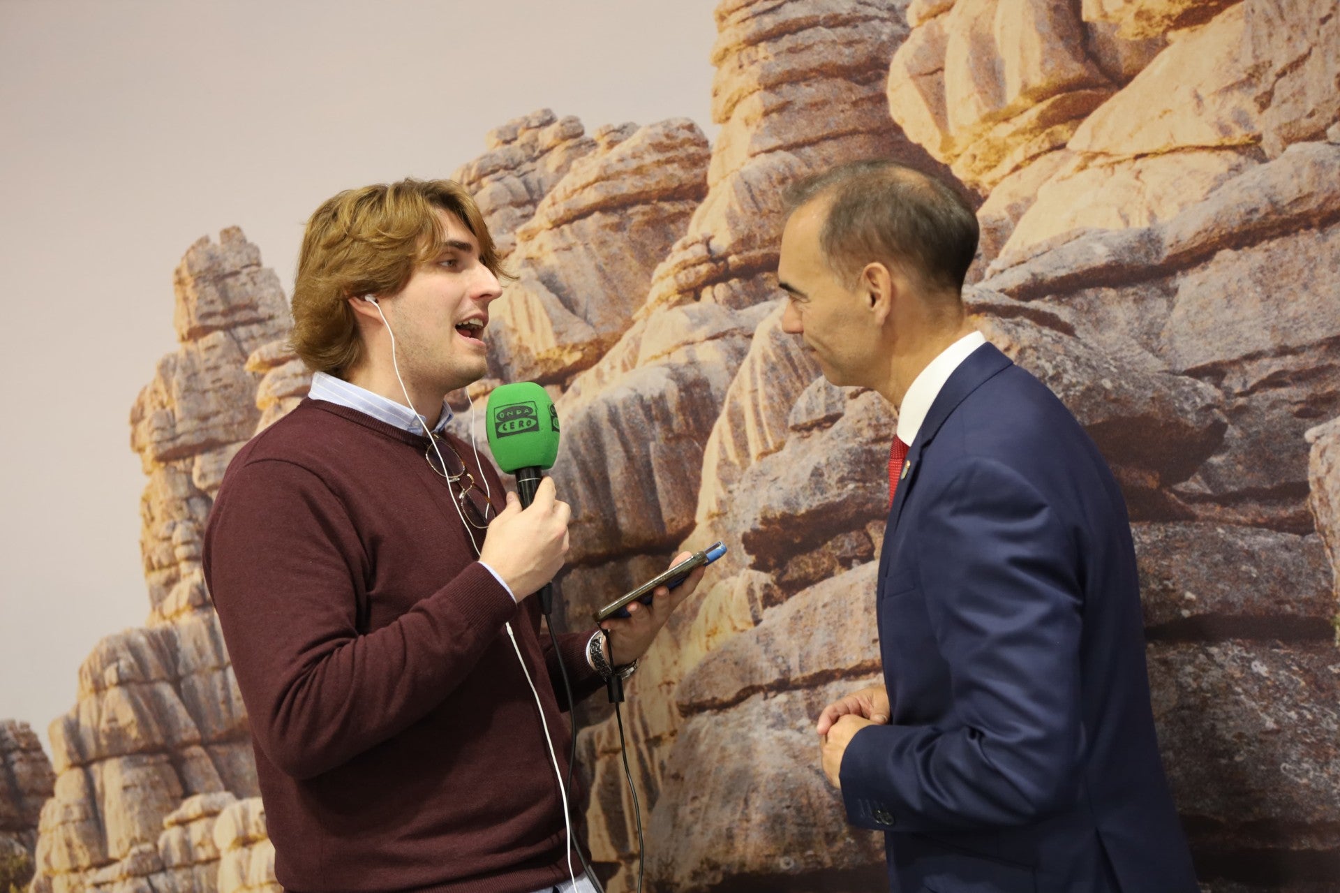Juan Antonio Lara: "Estamos finalizando el primer tramo de la senda litoral para que Benalmádena pueda recorrerse de punta a punta" Juan Antonio Lara: "Estamos finalizando el primer tramo de la senda litoral para que Benalmádena pueda recorrerse de punta a punta"