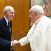 El alcalde de Málaga, Francisco de la Torre, asiste en Roma a un encuentro convocado por el comité organizador de la Gran Procesión 2025 con motivo del Jubileo de las Cofradías El alcalde de Málaga, Francisco de la Torre, asiste en Roma a un encuentro convocado por el comité organizador de la Gran Procesión 2025 con motivo del Jubileo de las Cofradías
