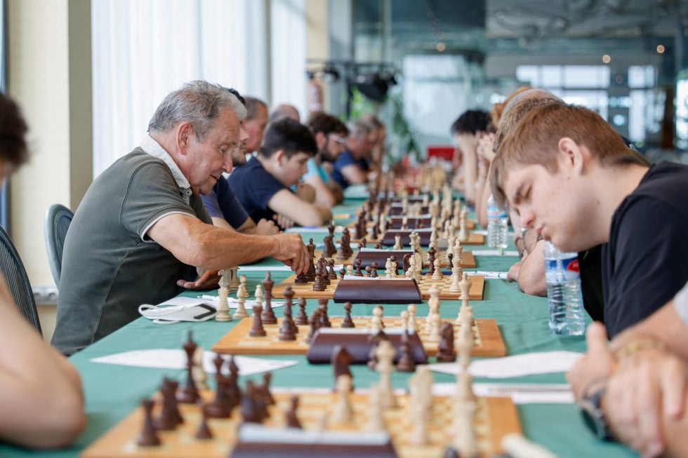 La Plaza Mayor de Castelló acogerá este sábado un torneo de ajedrez intergeneracional La Plaza Mayor de Castelló acogerá este sábado un torneo de ajedrez intergeneracional