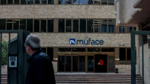 Fachada de un edificio de Muface, en Paseo de Juan XXIII, en Madrid (España). Fachada de un edificio de Muface, en Paseo de Juan XXIII, en Madrid (España).