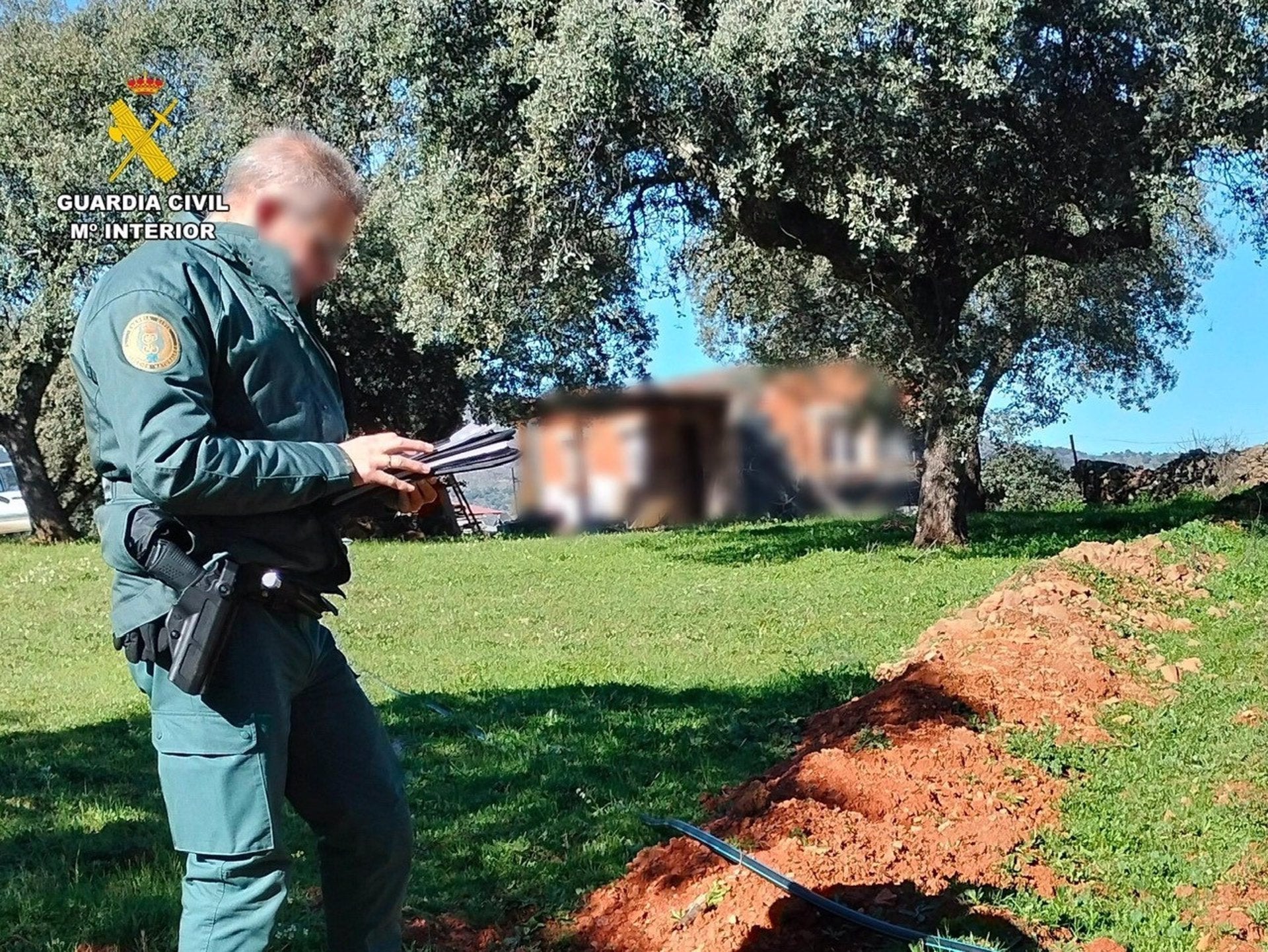 Investigadas diez personas por su supuesta implicación en delitos urbanísticos en Torre de Santa María Investigadas diez personas por su supuesta implicación en delitos urbanísticos en Torre de Santa María