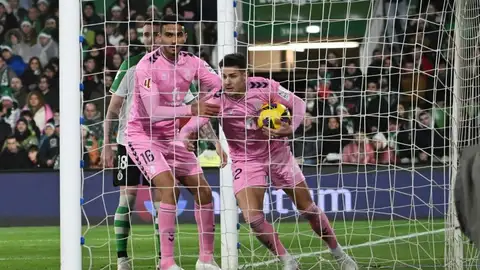 Grigore, tras el gol anotado ante el Racing de Santander. Grigore, tras el gol anotado ante el Racing de Santander.