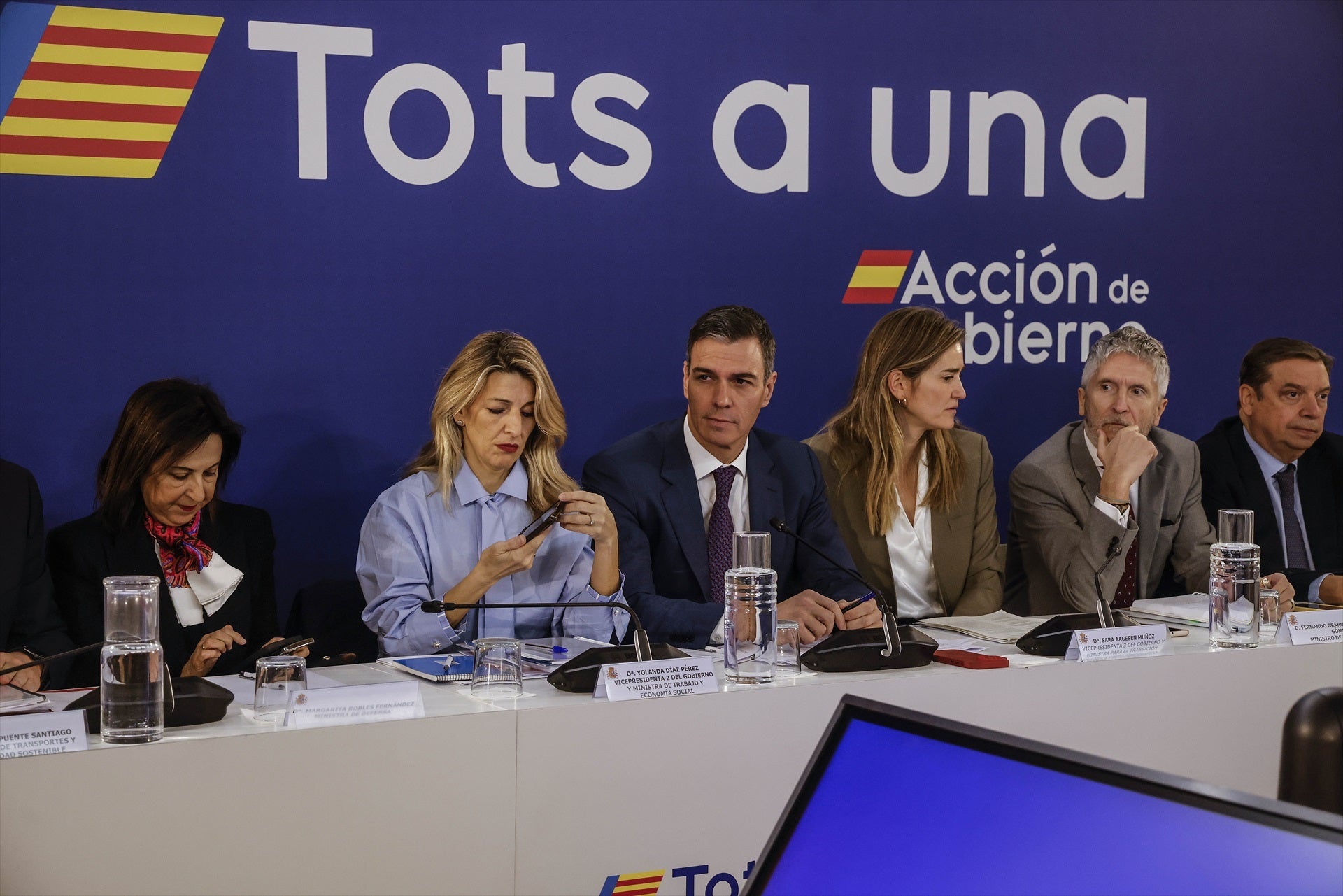 Sánchez anuncia nuevas medidas por la DANA y critica el 'no' del PP al decreto 'ómnibus': "¿De verdad les votaron para eso?" Sánchez anuncia nuevas medidas por la DANA y critica el 'no' del PP al decreto 'ómnibus': "¿De verdad les votaron para eso?"