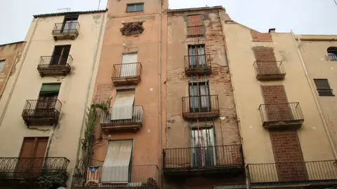 Edificis a la plaça de l'Oli de Valls Edificis a la plaça de l'Oli de Valls