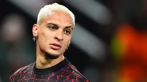 Antony, antes de un partido con el Manchester United. Antony, antes de un partido con el Manchester United.