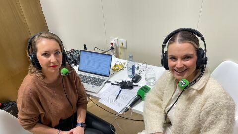 Marga Prohens y Elka Dimitrova en Fitur 2025. 