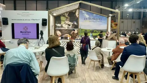 La Junta destaca el patrimonio gastronómico extremeño con 15 degustaciones de productos y charlas de expertos La Junta destaca el patrimonio gastronómico extremeño con 15 degustaciones de productos y charlas de expertos