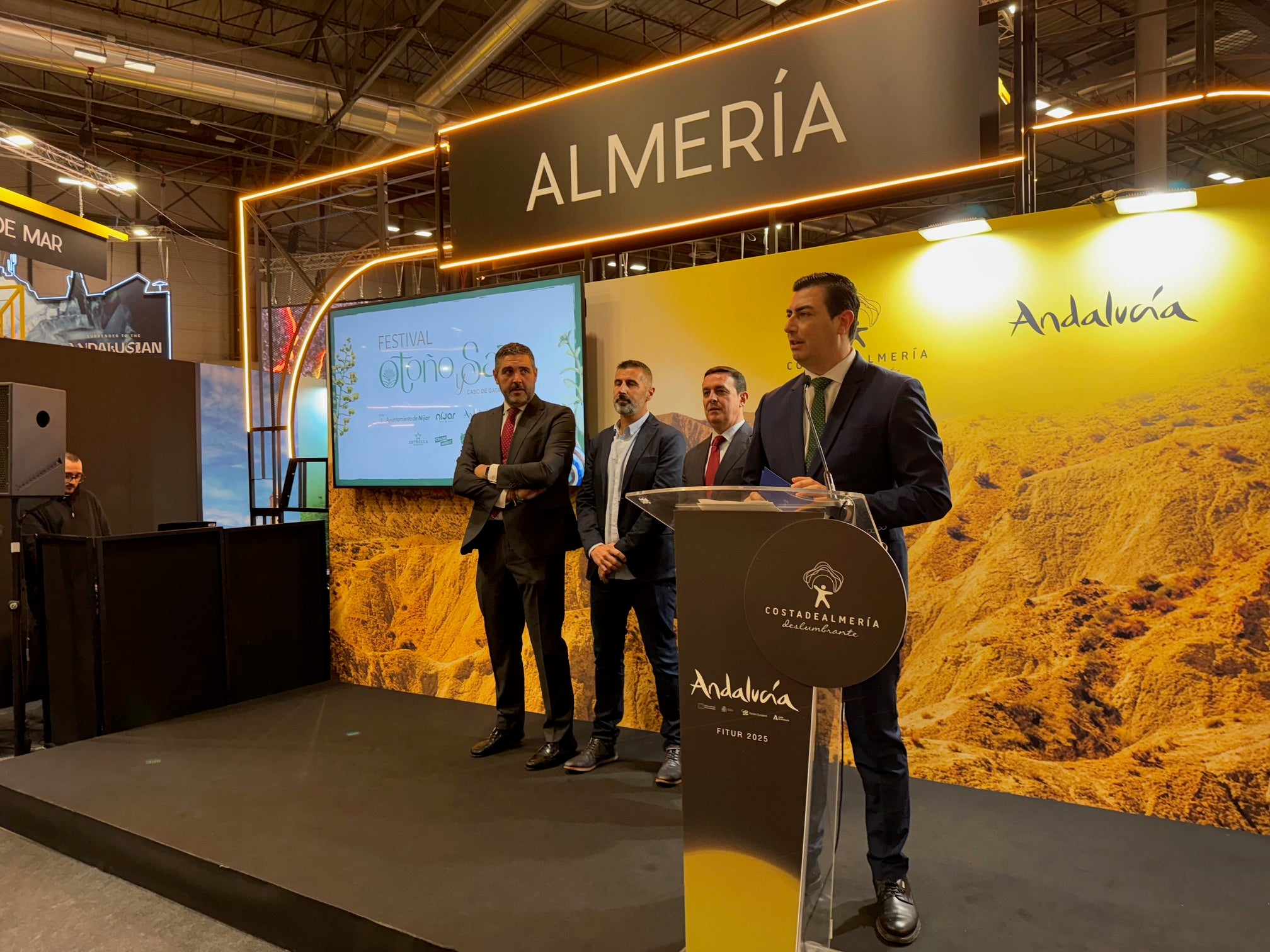 Níjar presume de festival con el impresionante cartel de este año de ‘Otoño y Sal’ Níjar presume de festival con el impresionante cartel de este año de ‘Otoño y Sal’