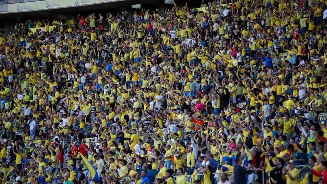 Afición de Las Palmas en un partido Afición de Las Palmas en un partido